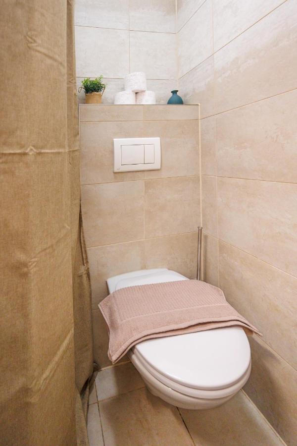 Cozy Market-Square Retreat Located In The Heart Of The 10Th District Vídeň Exteriér fotografie